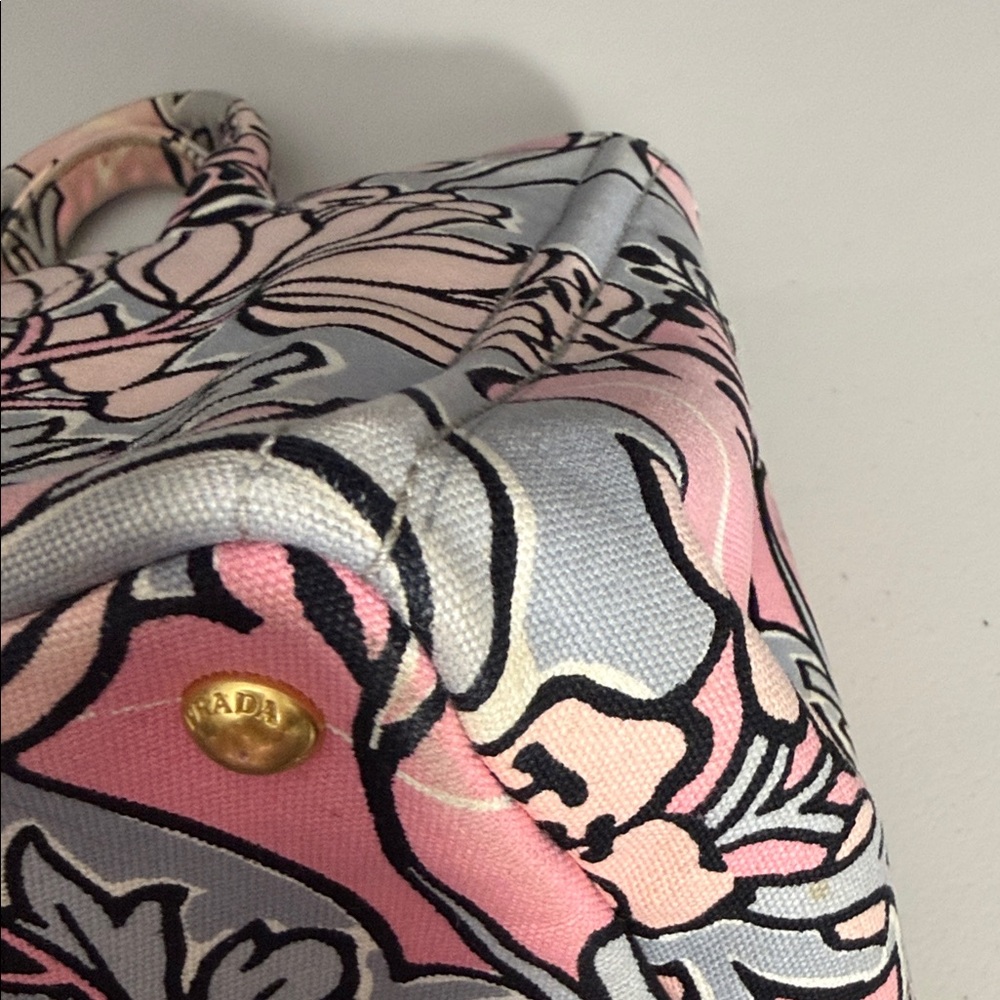 Prada RARE STAMPATA CANAPA ROSA FLORA Pink and Gray Tote w/ Prada strap! - Picture 11 of 17